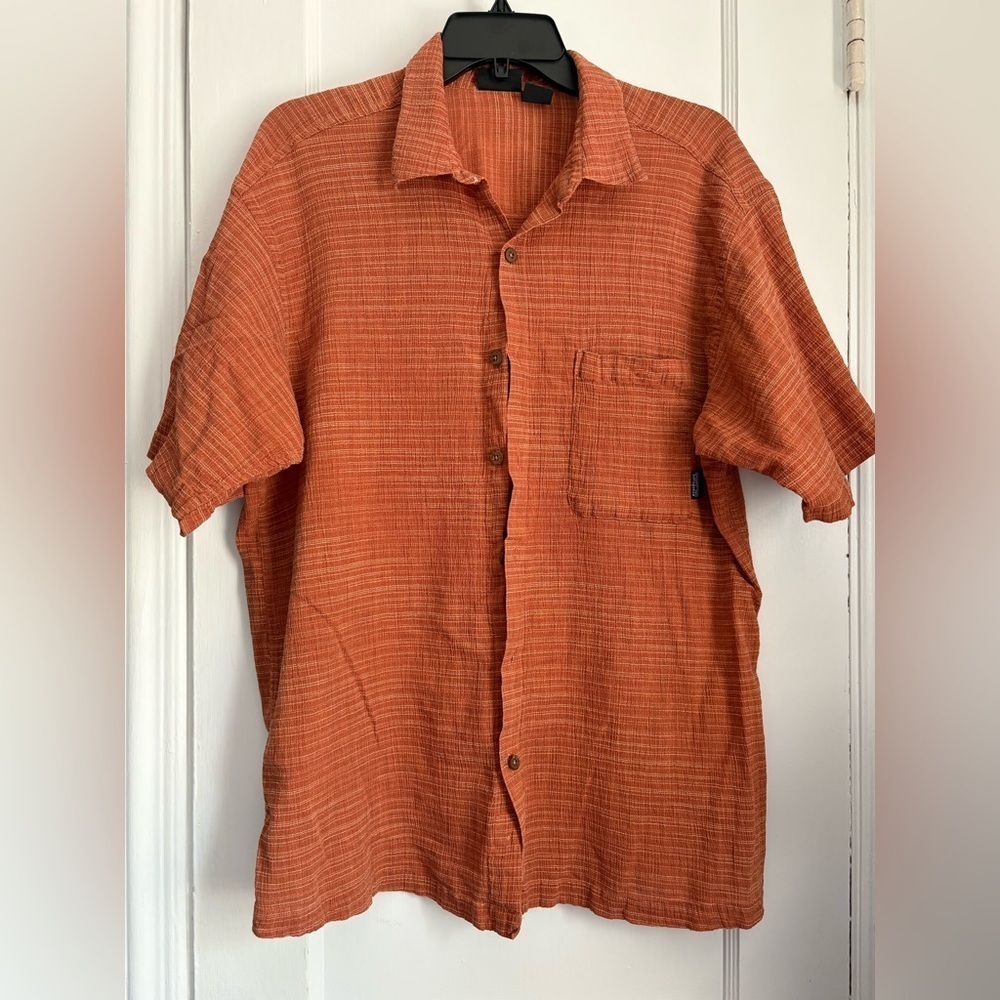 Patagonia Men's Organic Cotton Short Sleeves Button Down Shirt, Size: XL - Picture 2 of 7